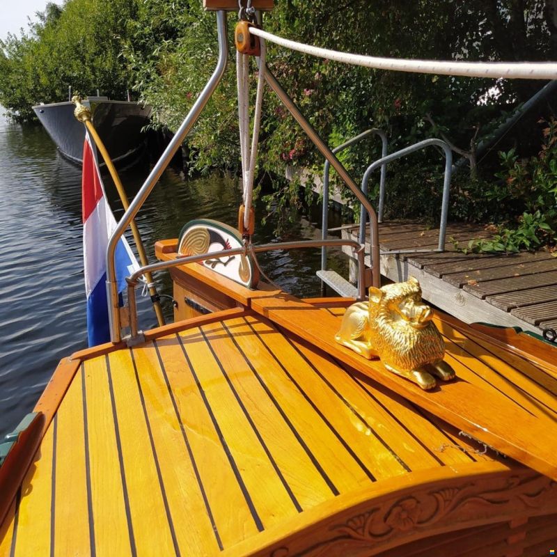 Van Der Meulen Schouw 700
