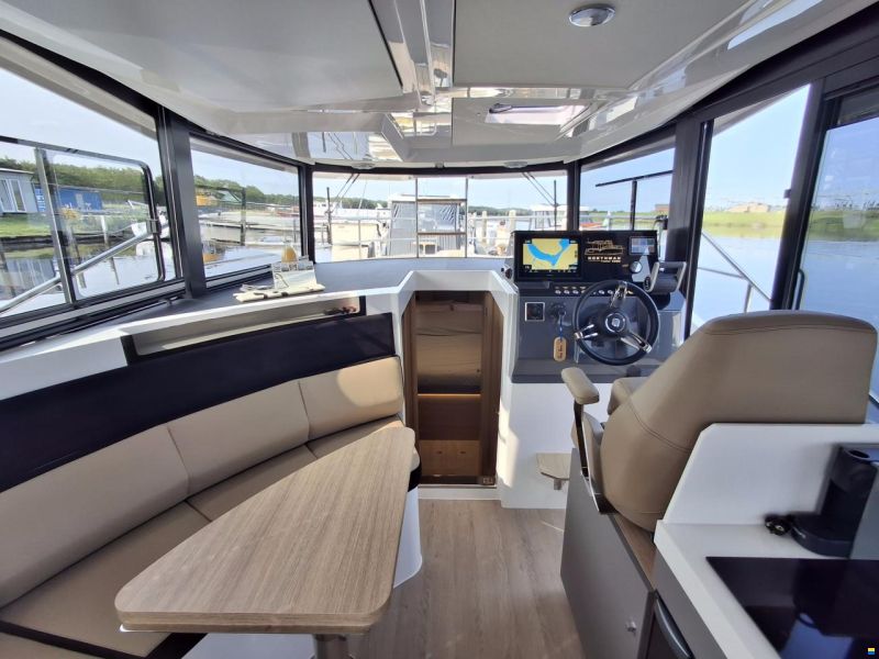 Northman 1050 Trawler Electric | available with o