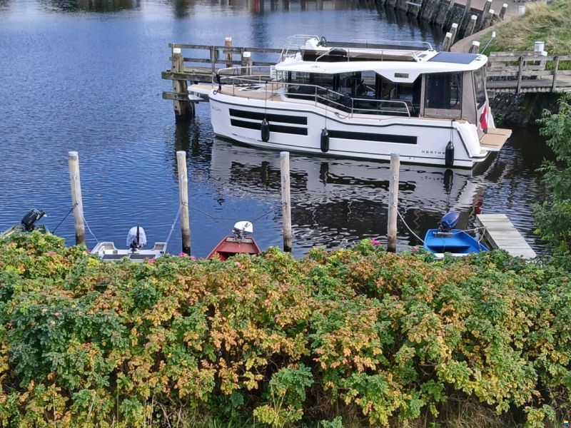 Northman 1050 Trawler Electric | available with o