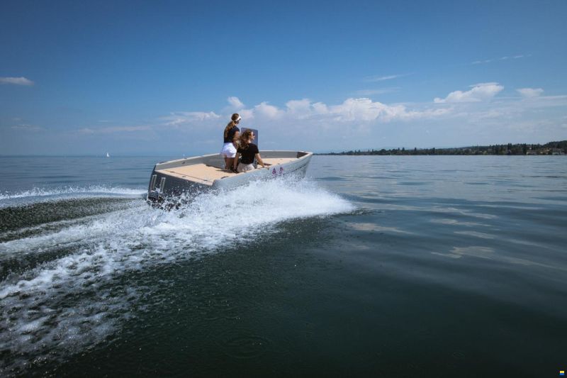 Heinrich Tender06E Molabo