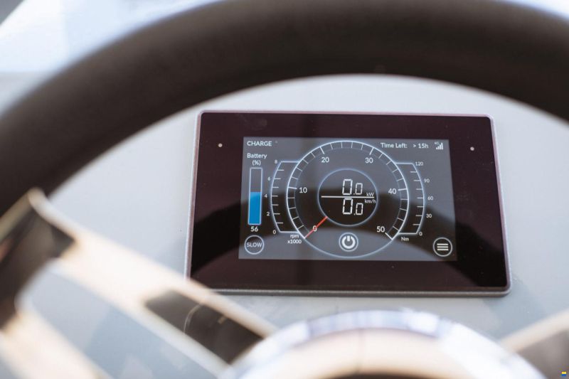 Heinrich Tender06E Molabo