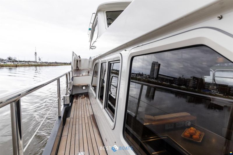 Linssen Grand Sturdy 500 AC Wheelhouse Long Top