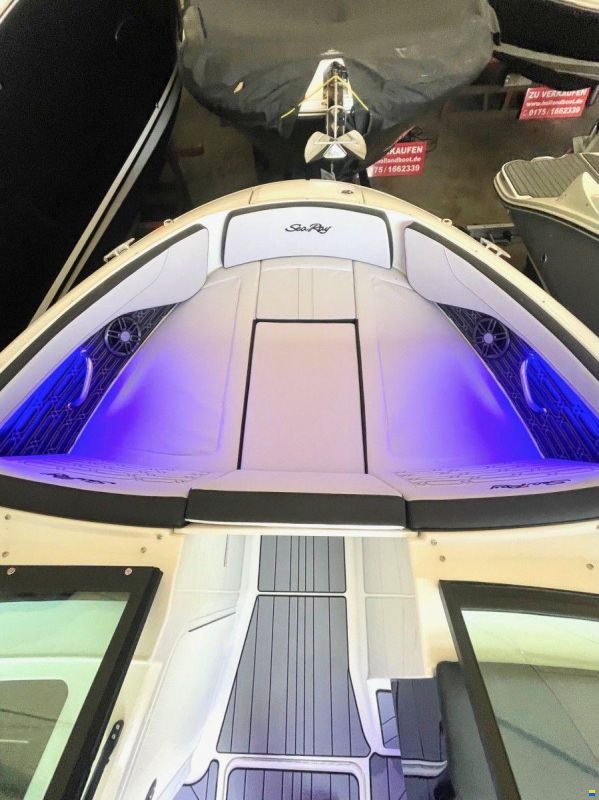 Sea Ray 210 SPOE