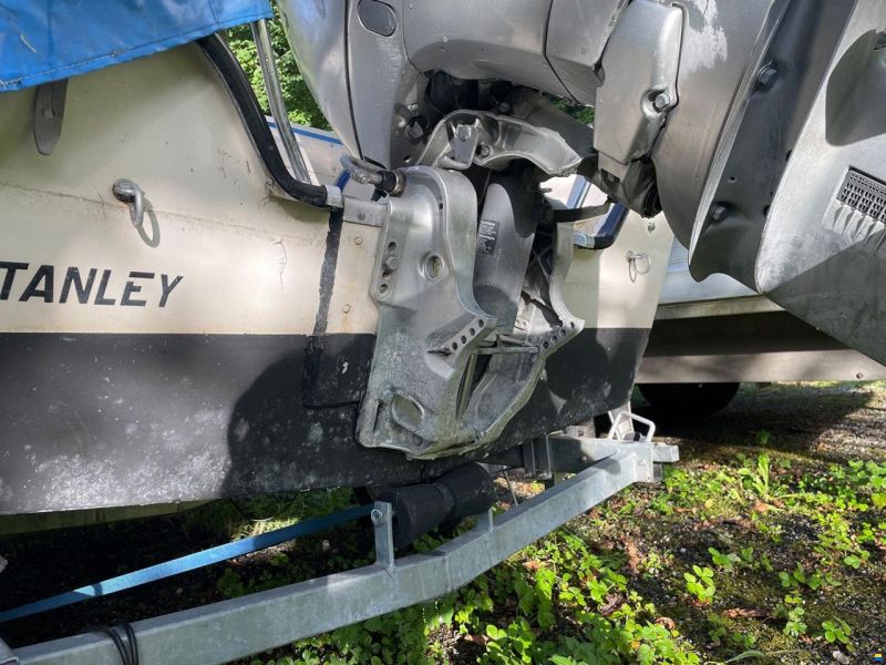 Sportboot (35 PS) und div. Zubehör