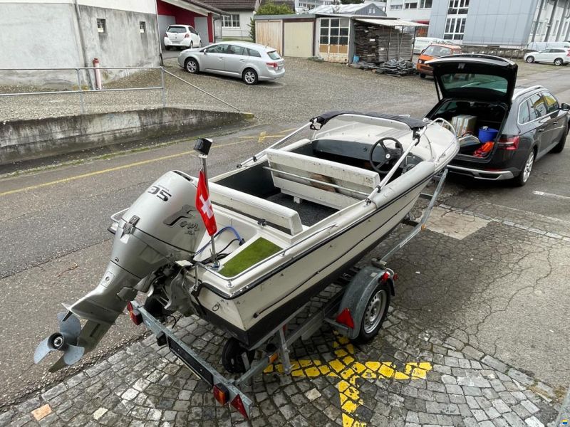 Sportboot (35 PS) und div. Zubehör