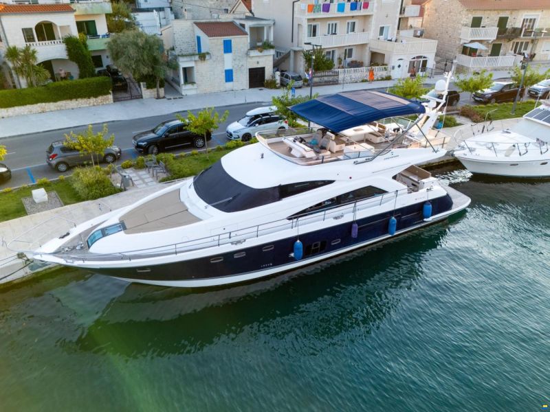 Fairline Squadron 65