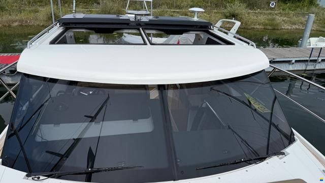 Aquador 300 Hard Top