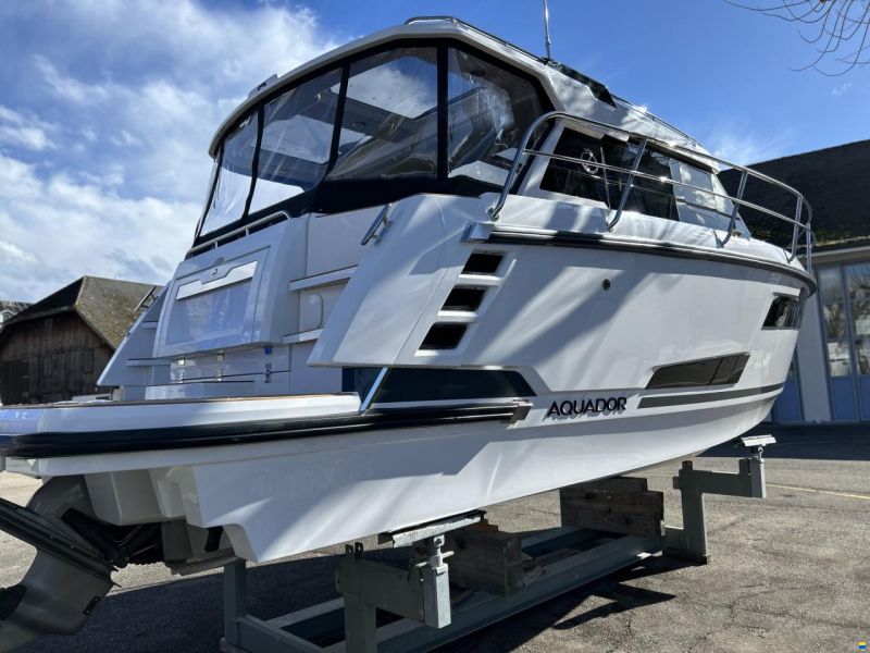 Aquador 300 Hard Top