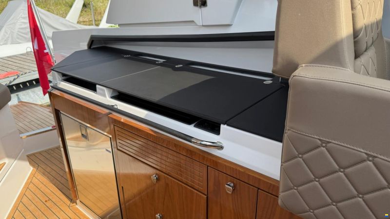 Aquador 300 Hard Top