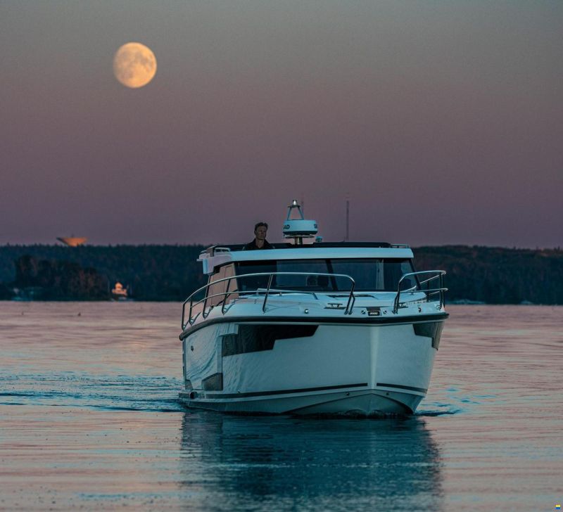 Aquador 300 Hard Top