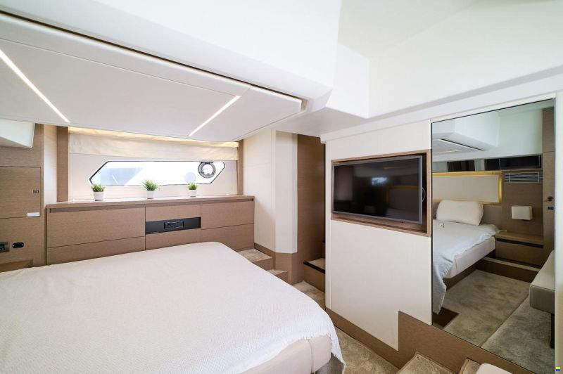 Prestige 460 Fly