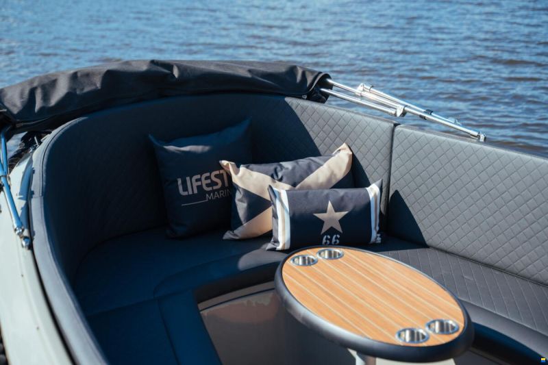 Lifestyle Marine 650 Tender