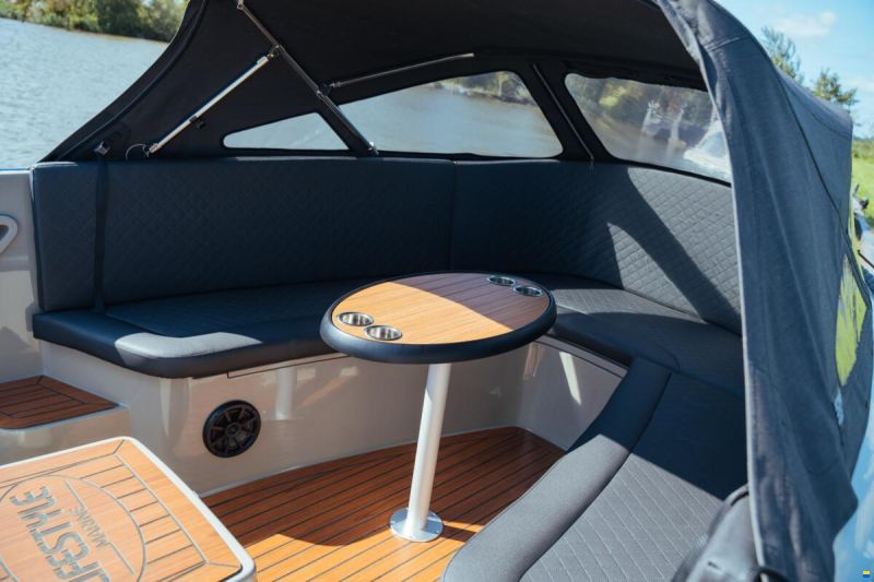 Lifestyle Marine 650 Tender