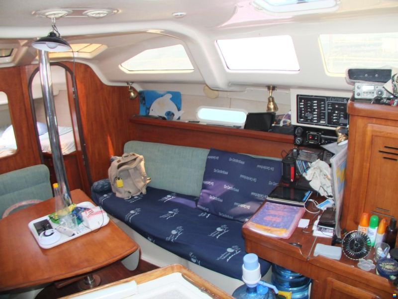 Hunter 336 LEGEND