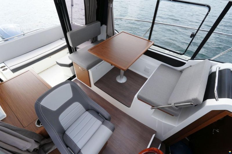 Jeanneau Merry Fisher 895