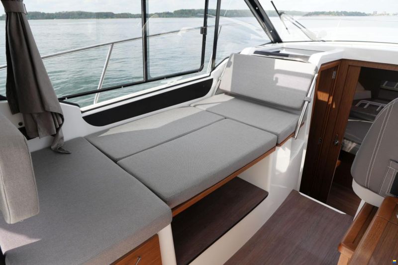 Jeanneau Merry Fisher 895