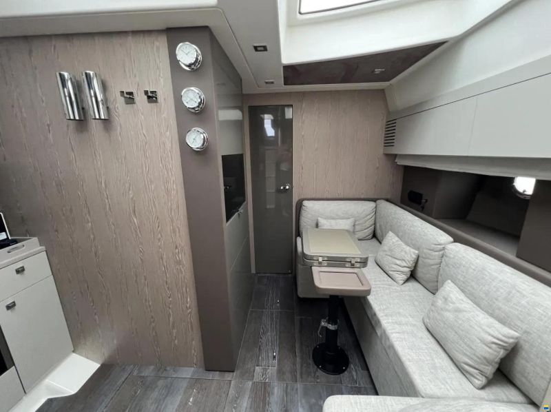 Cranchi 44 HT