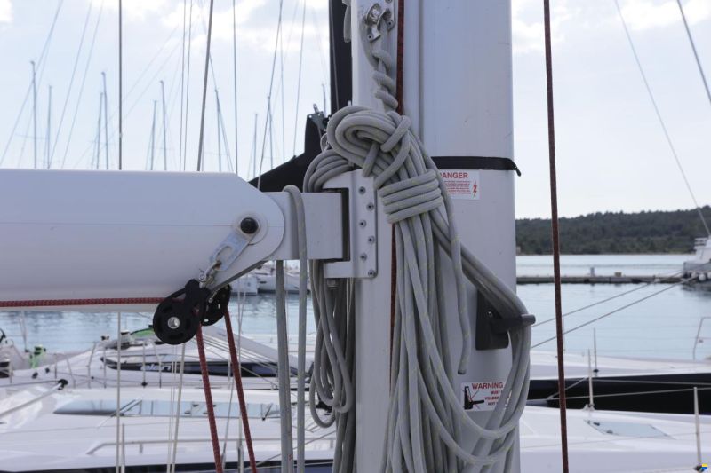 Beneteau Oceanis 51.1