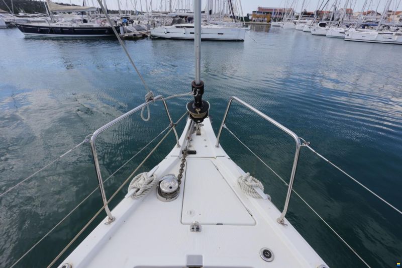 Beneteau Oceanis 51.1