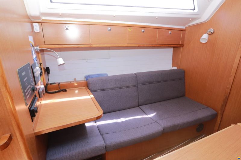 Bavaria Cruiser 37