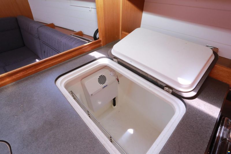Bavaria Cruiser 37