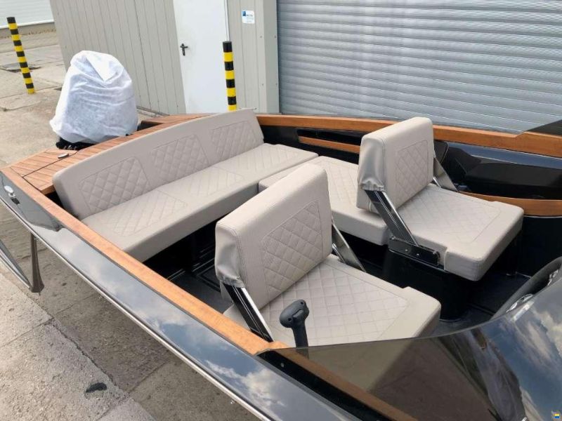 VTS Boats Flying Shark 5.7