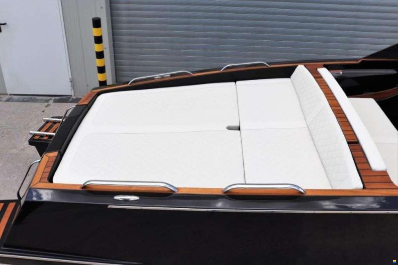 VTS Boats Flying Shark 5.7