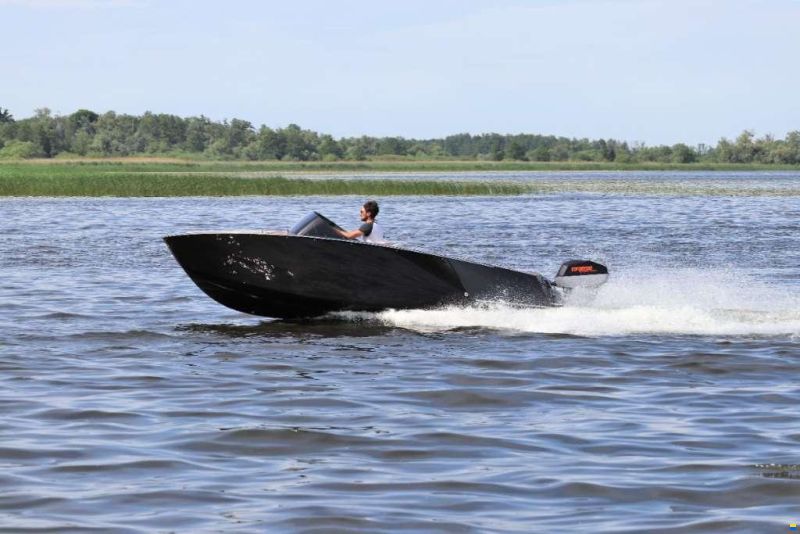 VTS Boats Flying Shark 5.7