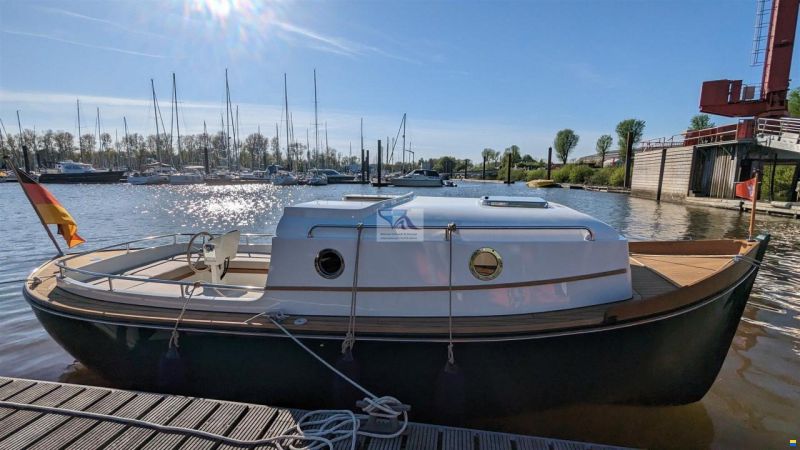 Yachtwerft Hamburg GmbH Elektro Tuckerbo