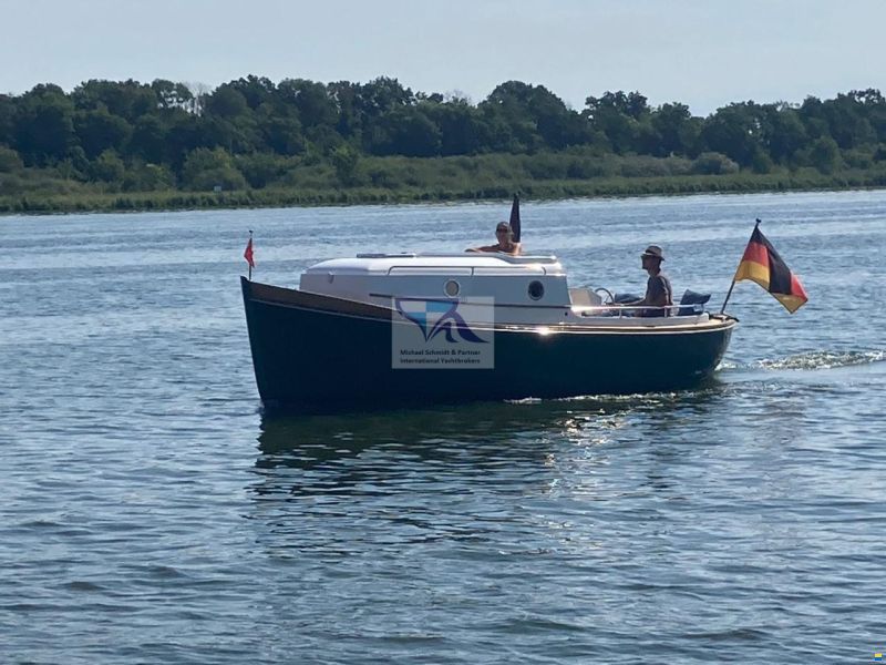 Yachtwerft Hamburg GmbH Elektro Tuckerbo