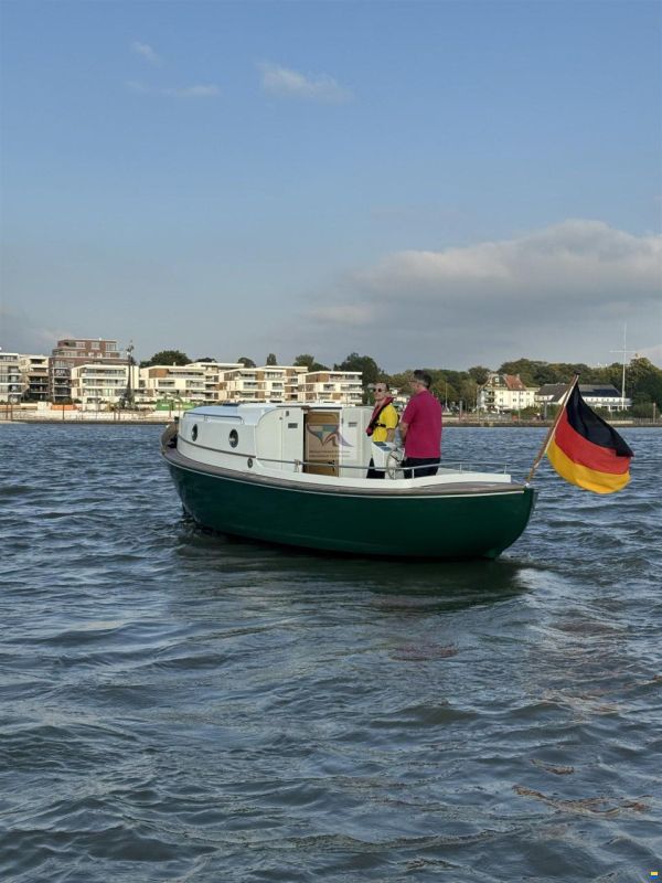 Yachtwerft Hamburg GmbH Elektro Tuckerbo