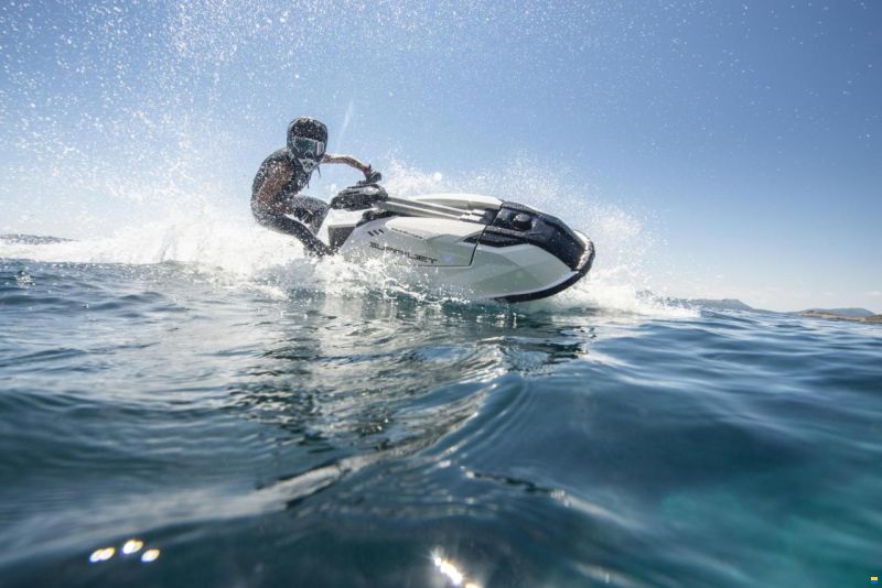 Yamaha WaveRunner Superjet