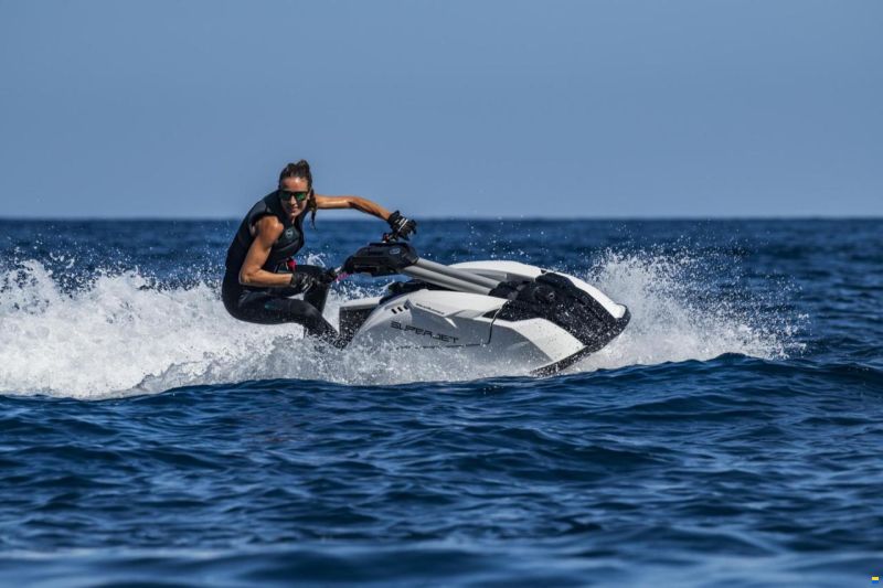 Yamaha WaveRunner Superjet