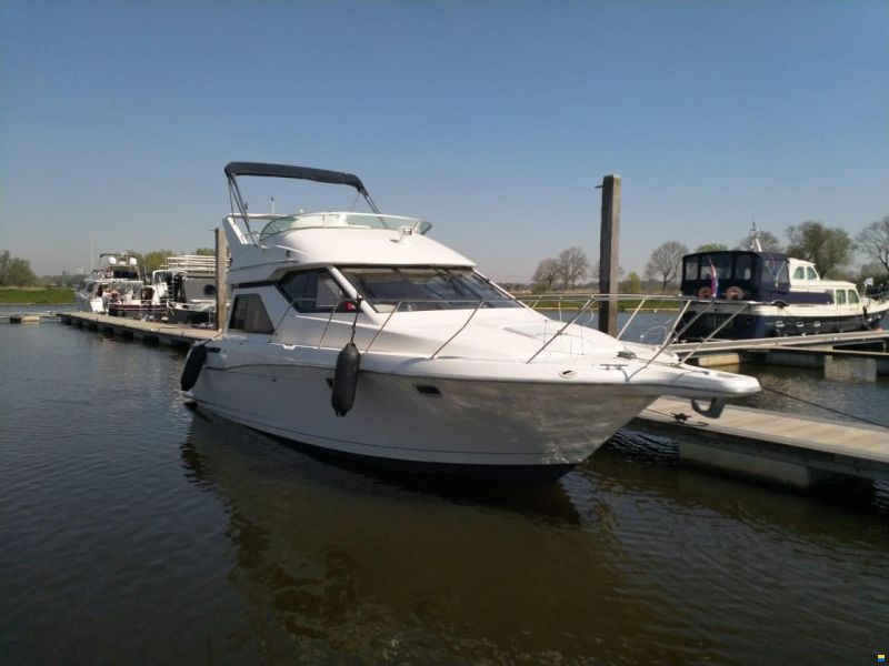 Bayliner 3258 Avanti Fly