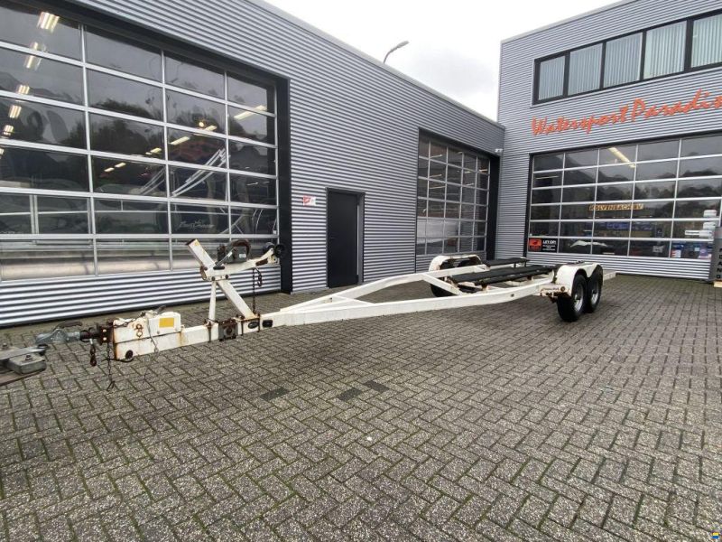 Stallingstrailer Tandemasser geremd