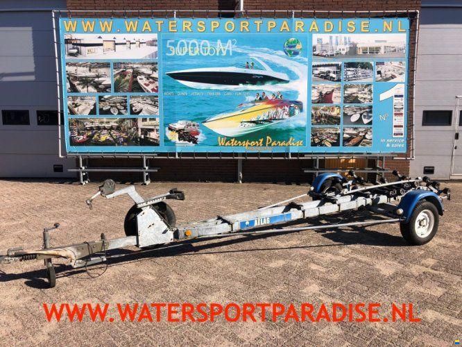 Stallingstrailer Atlas 1-asser geremd