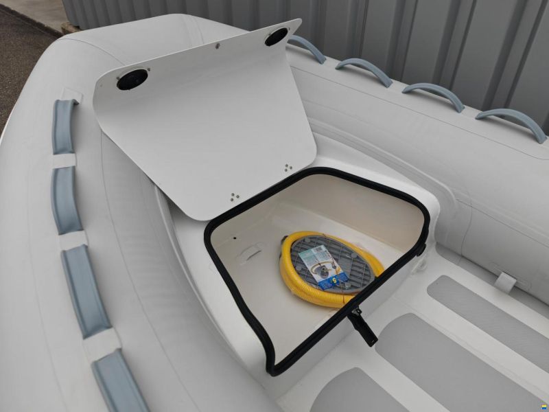 Zodiac NOMAD 3.9 RIB ALU