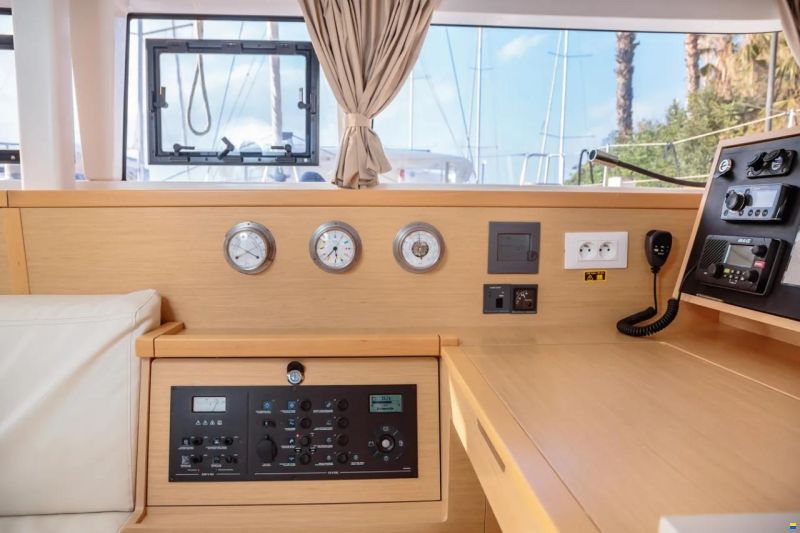 Lagoon 400 S2