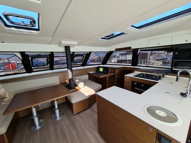 Nautitech 46' Fly