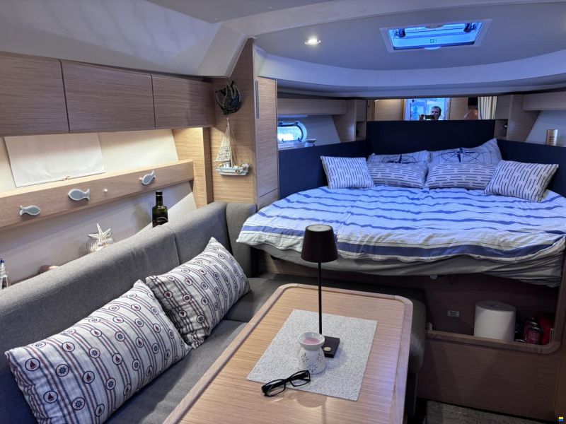 Bavaria S 33 HT