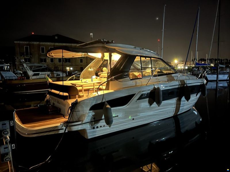 Bavaria S 33 HT
