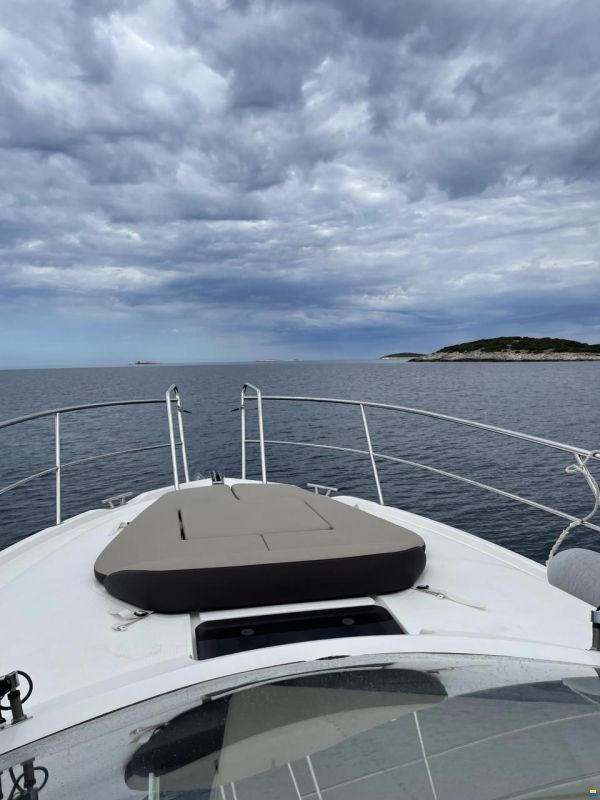 Bavaria S 33 HT