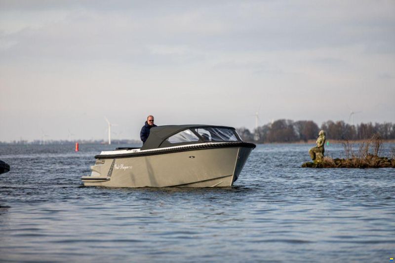 Oud Huijzer 740 Tender