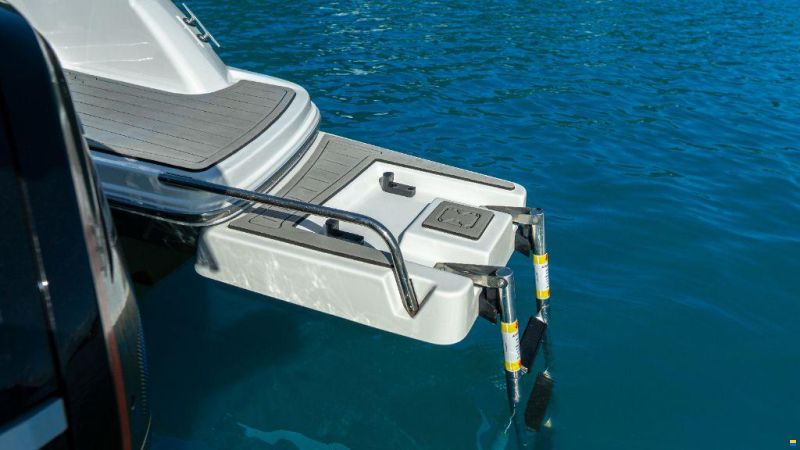 Fibrafort 212 Bowrider, nu eindelijk weer uit voor