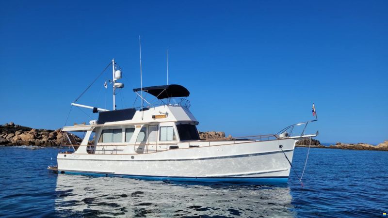 Grand Banks Europa 42