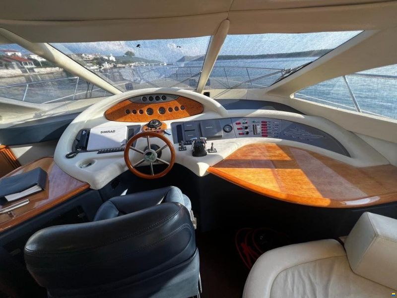 Azimut 62 FLY HARDTOP