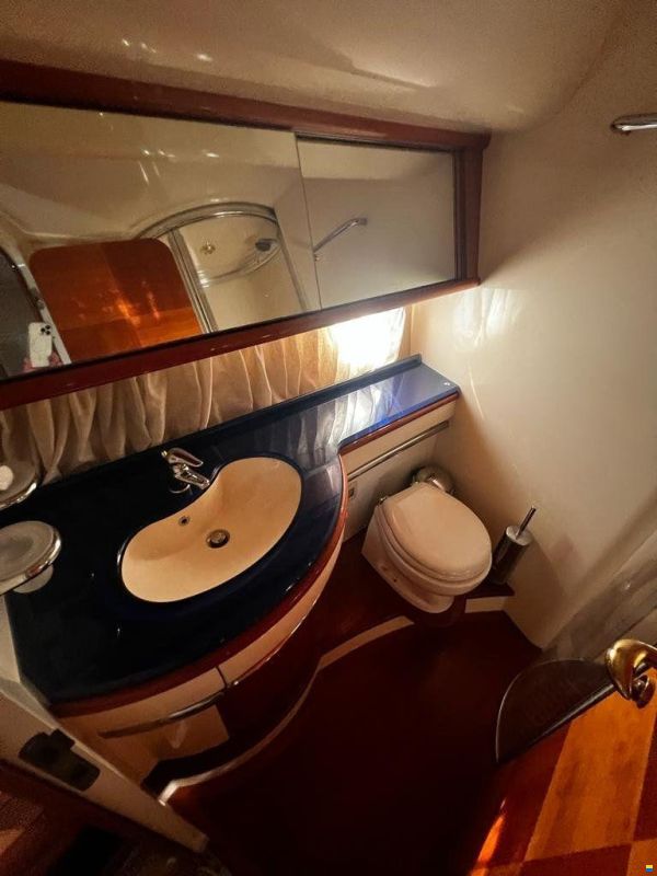 Azimut 62 FLY HARDTOP