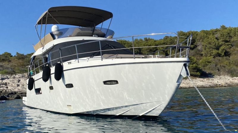 Sealine F 42
