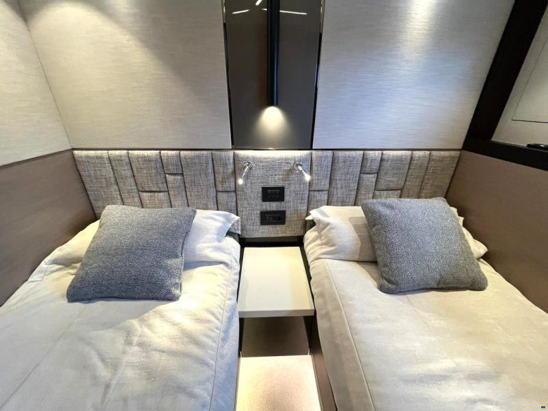 Sunseeker Manhattan 68