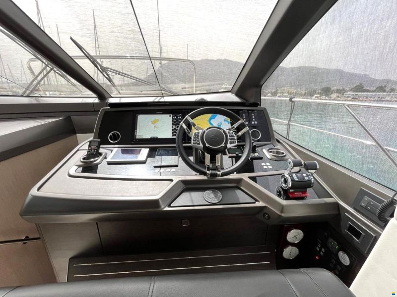Sunseeker Manhattan 68